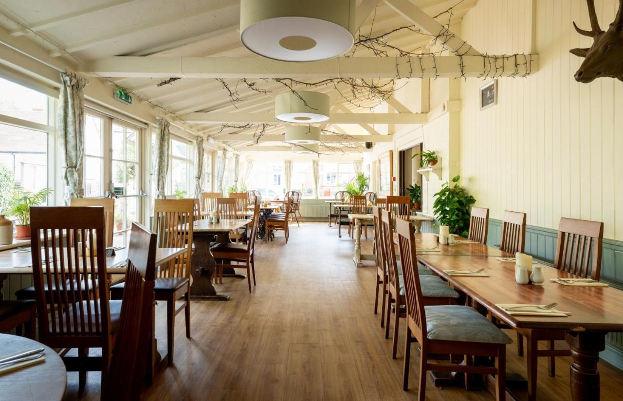 Отель The Kings Arms Otterton Бадли-Солтертон Экстерьер фото
